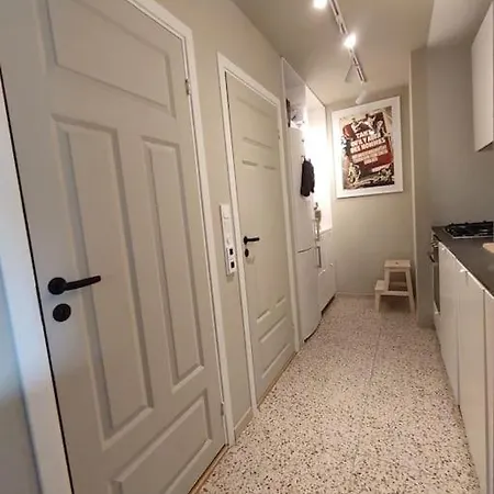 Sjarmerende, Sentrumsnaer Leilighet *