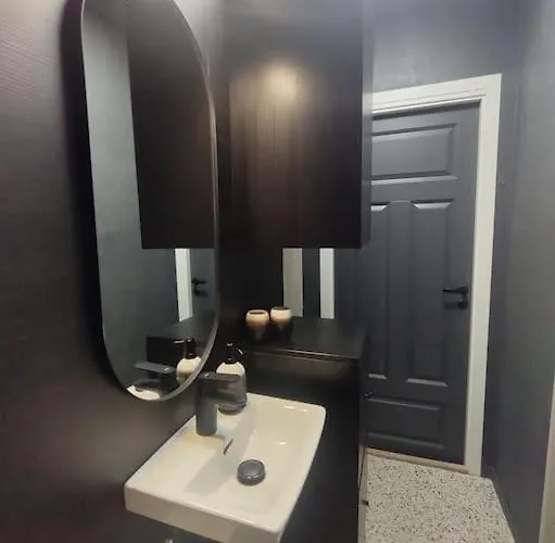 Appartement Sjarmerende, Sentrumsnaer Leilighet