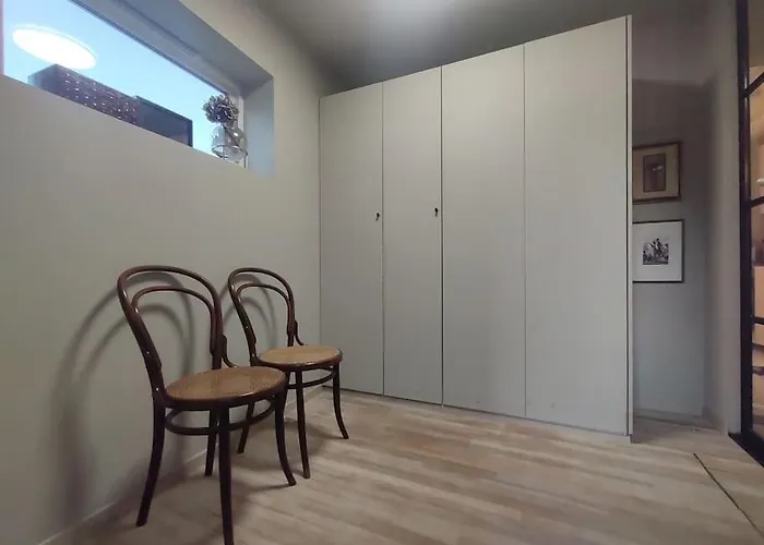 Appartement Sjarmerende, Sentrumsnaer Leilighet